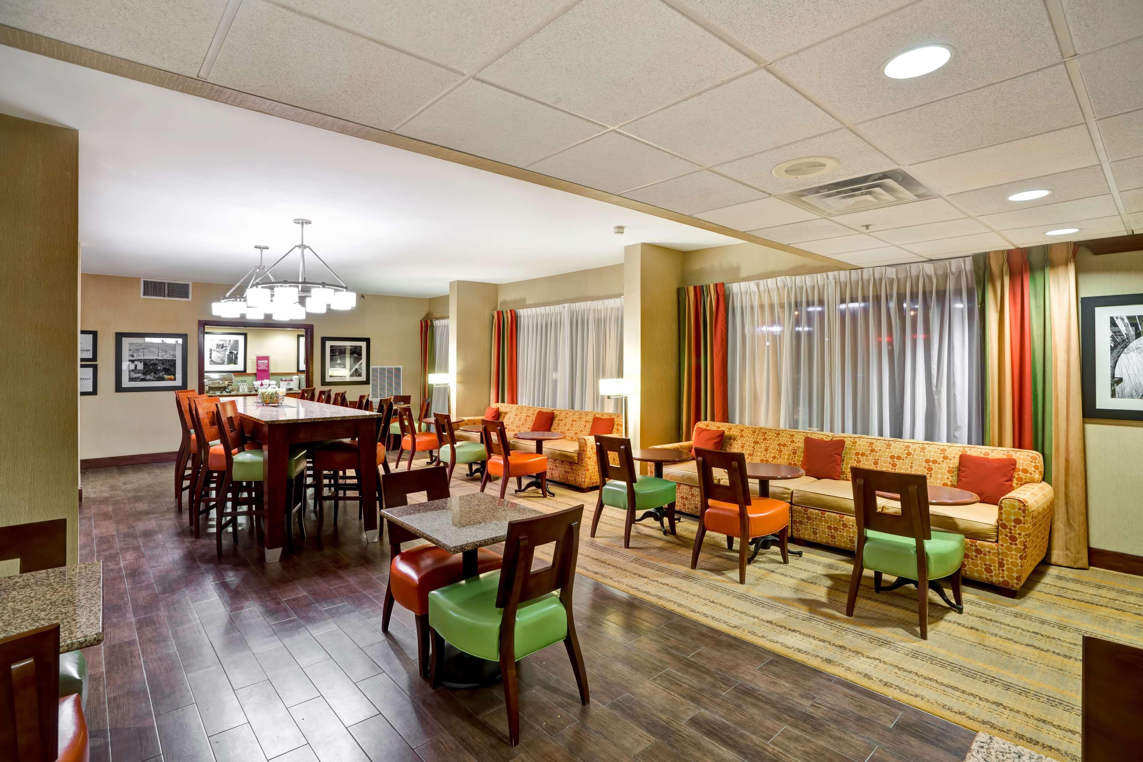 Hampton Inn Morgantown Eksteriør bilde