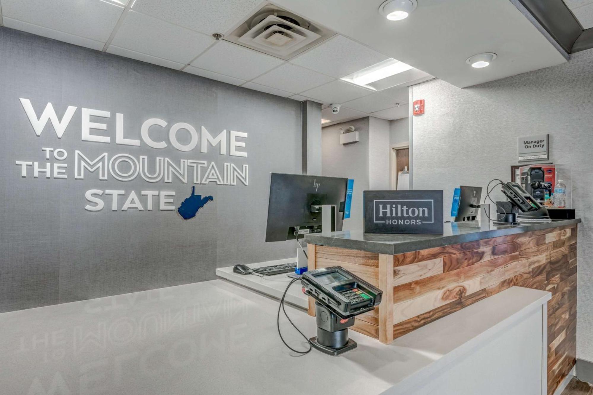 Hampton Inn Morgantown Eksteriør bilde