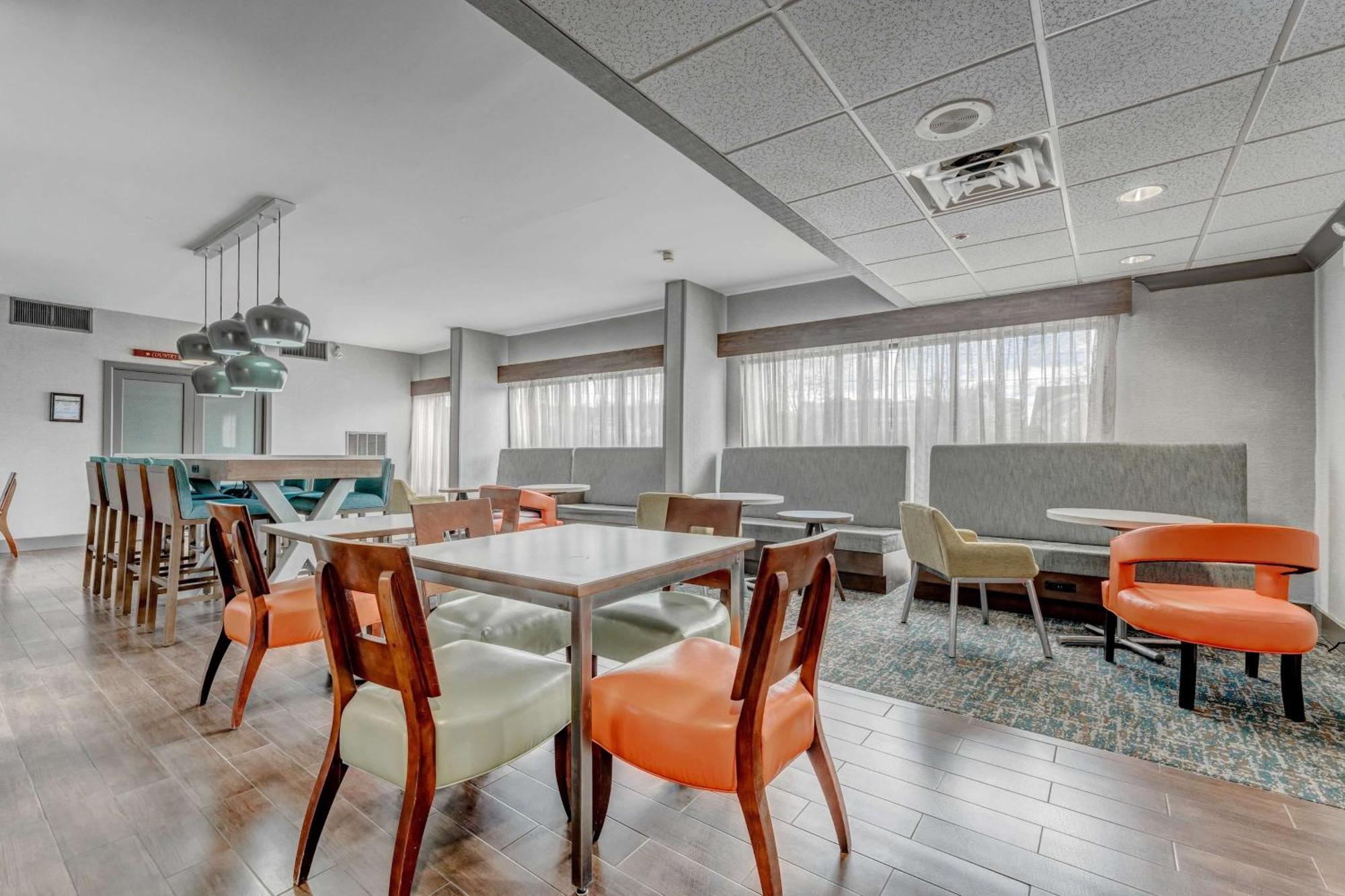 Hampton Inn Morgantown Eksteriør bilde