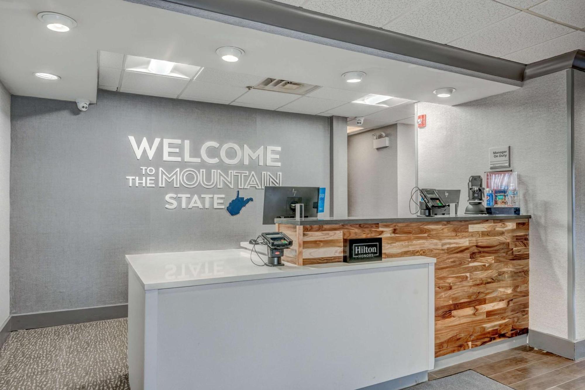 Hampton Inn Morgantown Eksteriør bilde